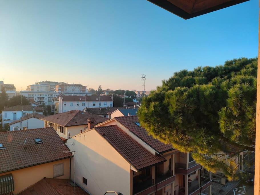 Attico A 2 Passi Dalla Stazione E Centro Storico Ravenna Bagian luar foto